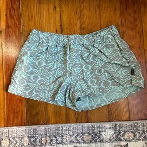 Patterned Green Women's Shorts